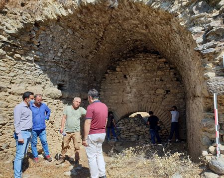 Archeologen onderzoeken enorm Romeins amfitheater in Turkije amfitheater_turkije (3)