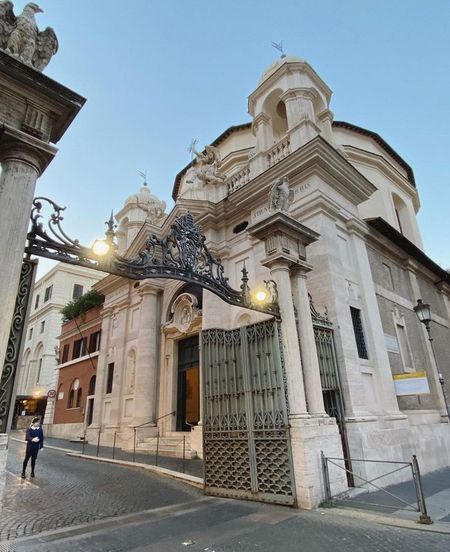 Een bezoek aan de Sant’Anna dei Palafrenieri anna_palafrenieri (7)