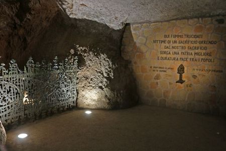 Mausoleo Delle Fosse Ardeatine