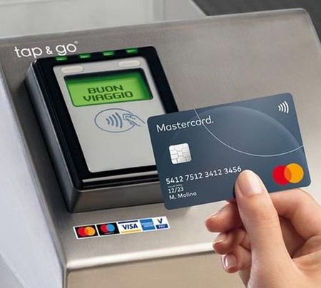 Eerste bussen in Rome uitgerust met Tap & Go-systeem atac_tap_go_bussen (3)