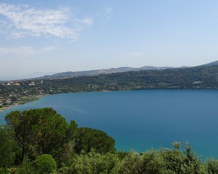 Meer dan 5.000 politieagenten ingezet om Romeinen dit weekend in de stad te houden castelgandolfo