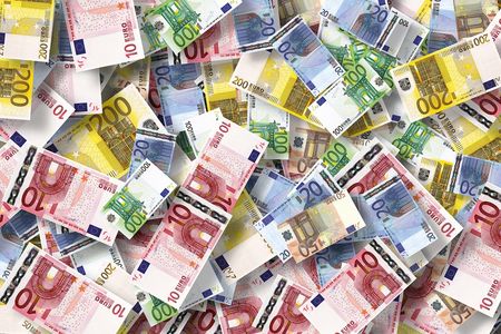 Italiaanse parlementsleden vroegen en kregen nooduitkering voor zelfstandigen eurobiljetten (1)