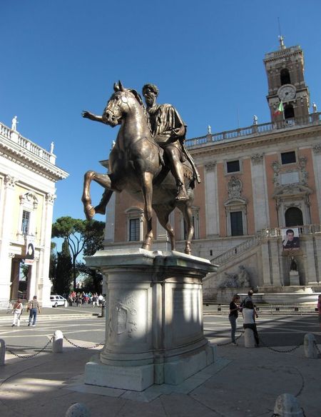 gualtieri-stadhuis2