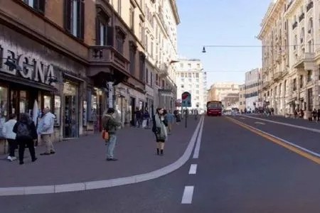 Via del Tritone en Via dei Due Macelli worden heraangelegd met privégeld viatritone2