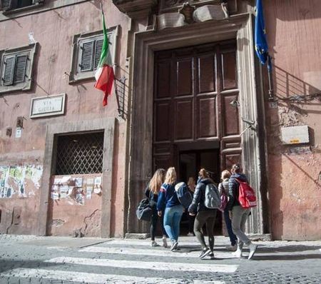 Rome experimenteert met keramisch zebrapad in Via Giulia zebrapad_saxagres (1)