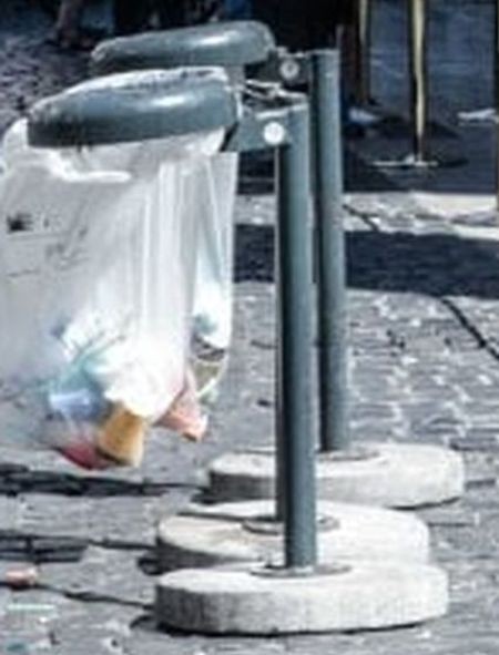 Rome introduceert nieuwe vuilnisbakken in stadscentrum vuilnis (4)