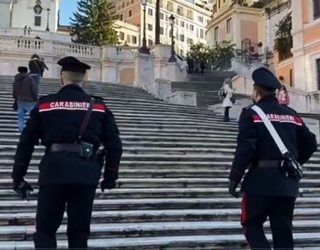 Nieuw uniform van de Carabinieri al te zien in Rome carabinuni(2)
