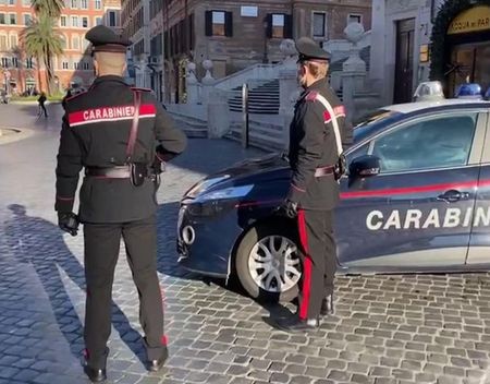 Nieuw uniform van de Carabinieri al te zien in Rome carabinuni (8)