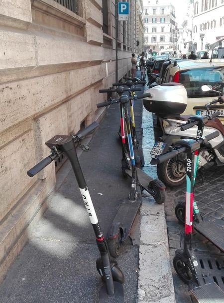 Rome kent meeste ongevallen met e-steps na Turijn en Milaan steps_rome (2)