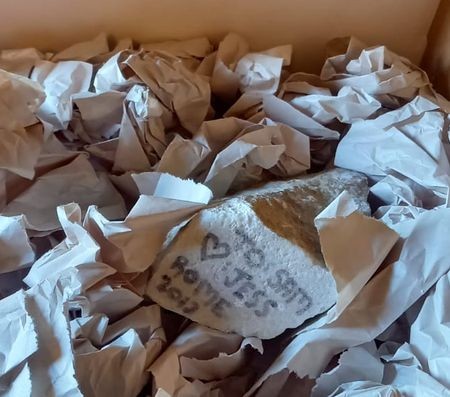 Amerikaanse toeriste stuurt gestolen marmerblok terug naar Rome marmerensteen