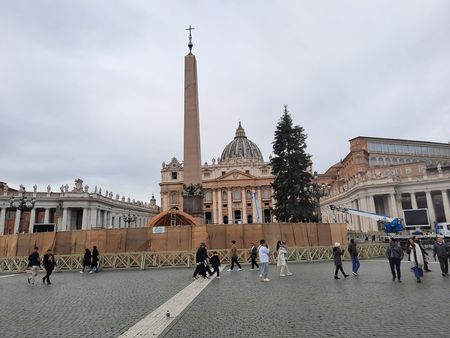Oorspronkelijke Vaticaanse kerstboom mocht niet worden gekapt kerstboom2022