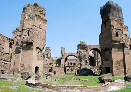 Rechtbank verbiedt hamburgerrestaurant aan de Thermen van Caracalla macdoncaracalla(1)