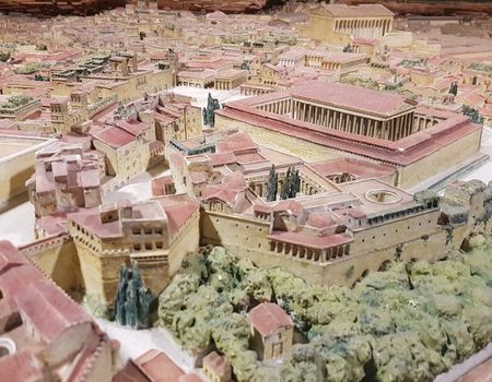 Maquette van Rome gerestaureerd en opnieuw te zien in Brussels museum maquette (2)