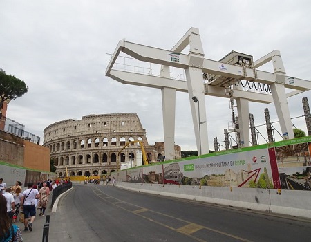 Tunnel tussen toekomstige metrostations Fori Imperiali en Venezia is gegraven metrowerken2