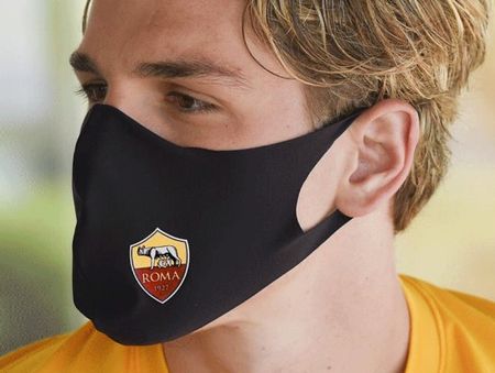 Italië heft verplichte quarantaine op voor Europese reizigers mondmasker as roma