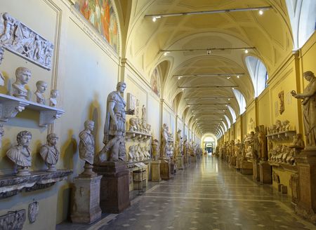 Man gooit marmeren bustes op de grond in Vaticaanse Musea en wordt meteen gearresteerd Museo_Chiaramonti