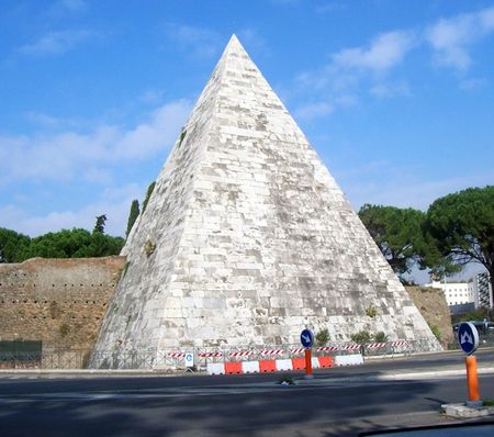 piramideCaioCestio