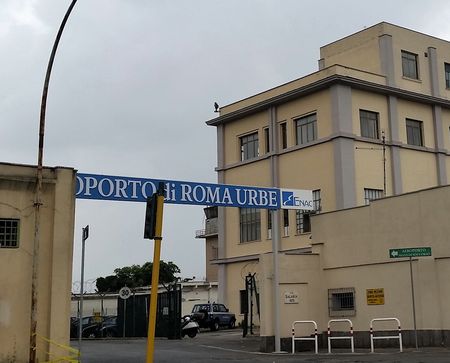 Vliegtuigje neergestort in de Tiber roma_urbe