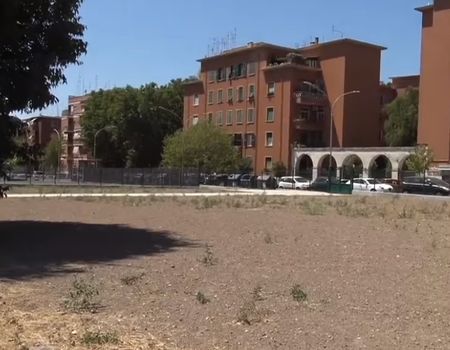 Park aan Via Rosa Raimondi Garibaldi in Garbatella is fors uitgebreid rosagarba (1)