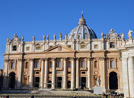 Sint-Pietersbasiliek opent kunstnijverheidsschool voor opleiding jonge ambachtslieden sanpietro (1)