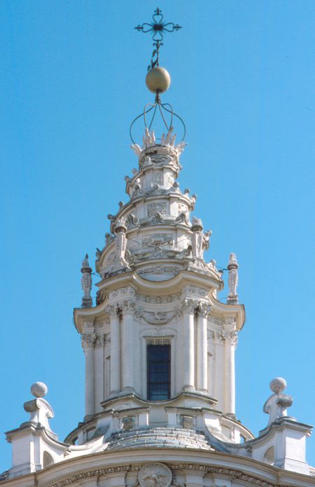 De ongelooflijke architectuur van de Sant’Ivo alla Sapienza sant_ivo