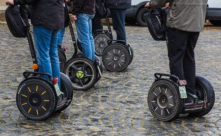 Italianen keken in 1962 verrassend accuraat in de toekomst segway