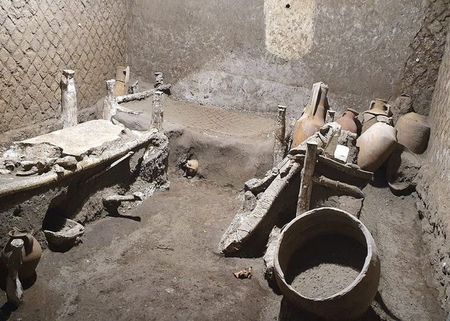 Slavenkamer ontdekt bij Civita Giuliana in Pompeï slavenkamer pompeii (11)