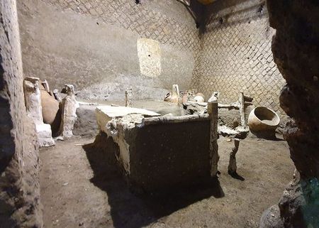 Slavenkamer ontdekt bij Civita Giuliana in Pompeï slavenkamer pompeii (13)