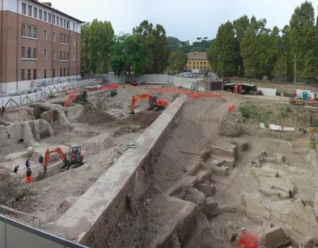 Nieuw openbaar park in hartje Rome stallen