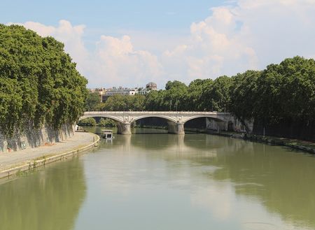 Ontspanningsstrand Tiberis in Rome opnieuw geopend Tiberis