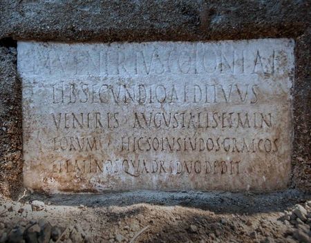 Monumentaal graf ontdekt in Pompei tombepom(5)