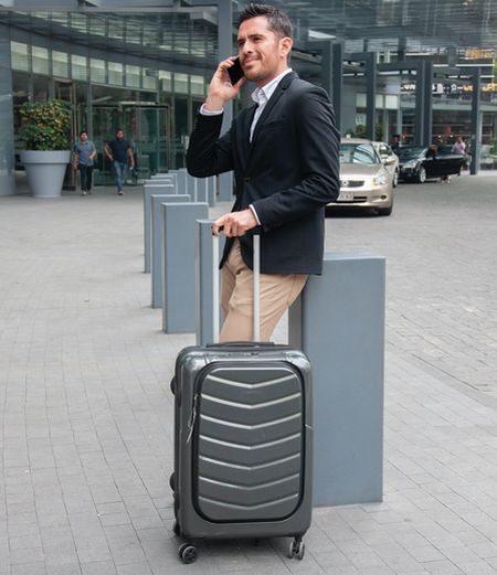 Alle handbagage op vluchten van en naar Italië verboden vliegtuigbagage2